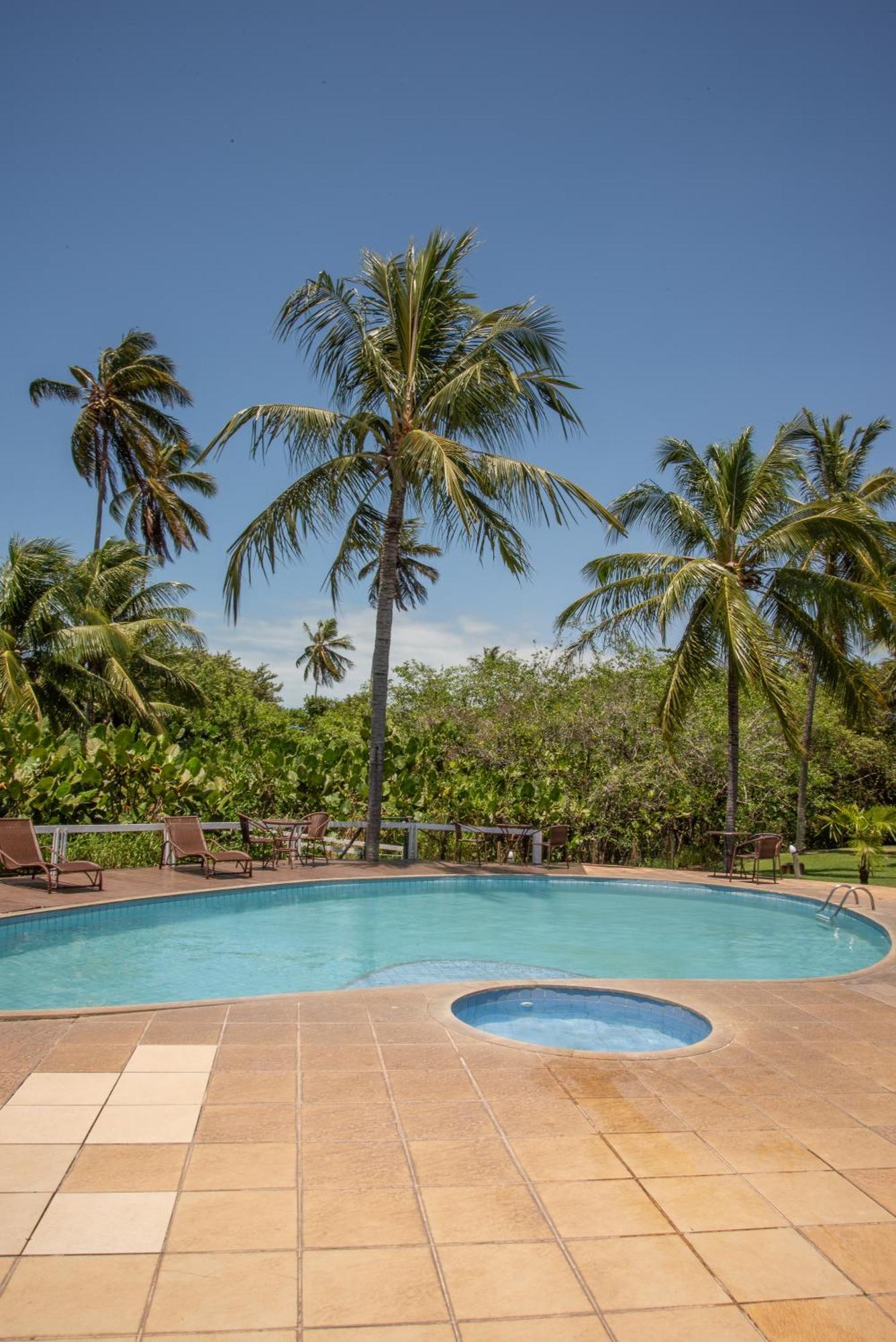 Em Frente A Praia De Taperapuan; Piscina; 1 Quarto; Wifi 300 Mbs; Estacionamento Gratuito 1 Veiculo Porto Seguro Exterior foto