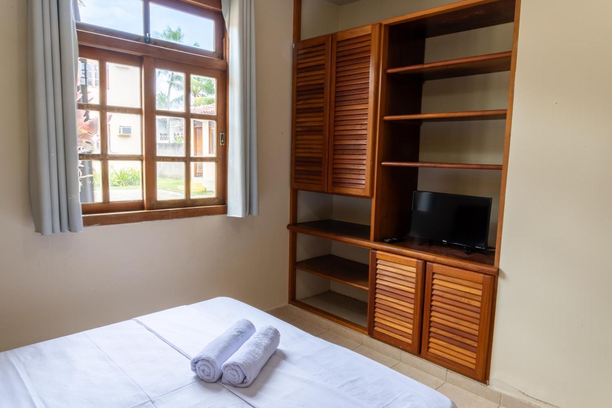 Em Frente A Praia De Taperapuan; Piscina; 1 Quarto; Wifi 300 Mbs; Estacionamento Gratuito 1 Veiculo Porto Seguro Exterior foto