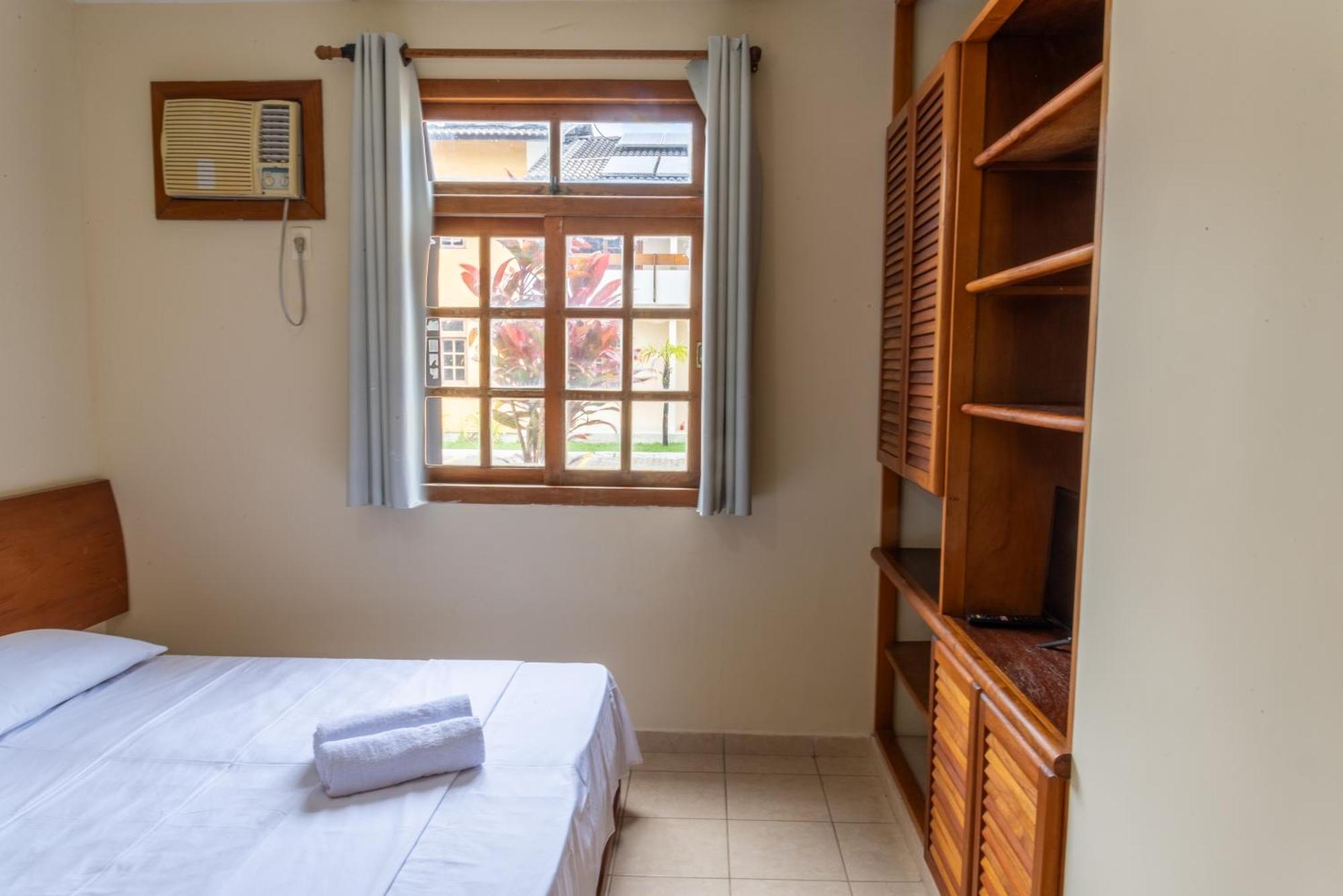 Em Frente A Praia De Taperapuan; Piscina; 1 Quarto; Wifi 300 Mbs; Estacionamento Gratuito 1 Veiculo Porto Seguro Exterior foto