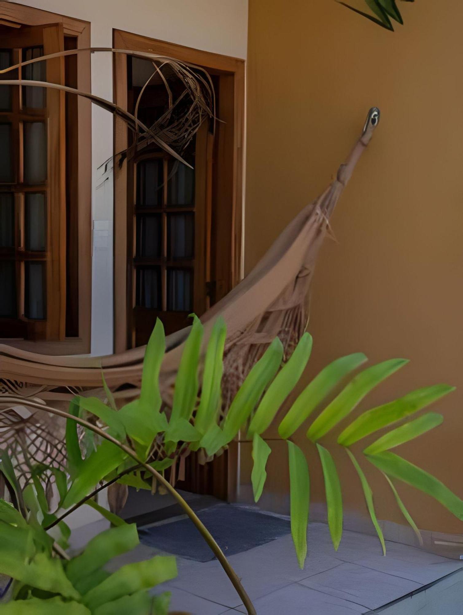 Em Frente A Praia De Taperapuan; Piscina; 1 Quarto; Wifi 300 Mbs; Estacionamento Gratuito 1 Veiculo Porto Seguro Exterior foto